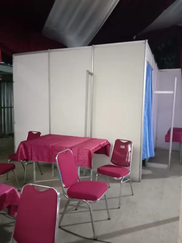 TIANG ANTRIAN DAN BILIK VAKSIN ADHI KARYA - Project Gallery Image