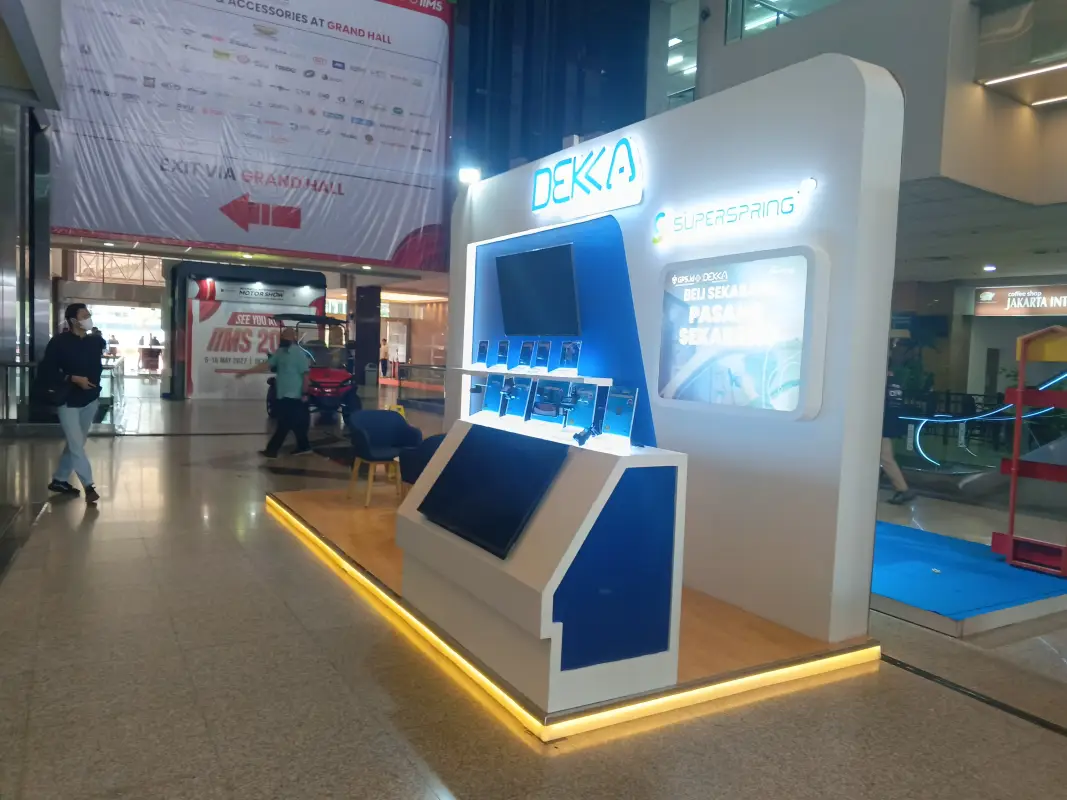 SUPERSPRING SPECIAL DESIGN BOOTH - Project Gallery Image